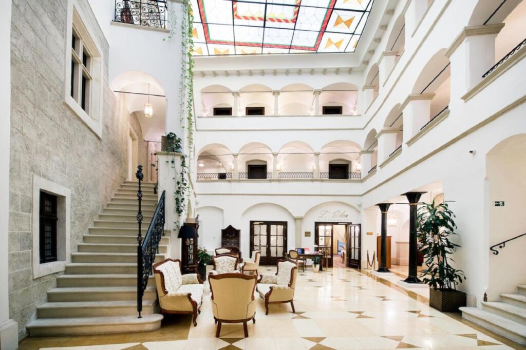 ARCADIA BOUTIQUE HOTEL