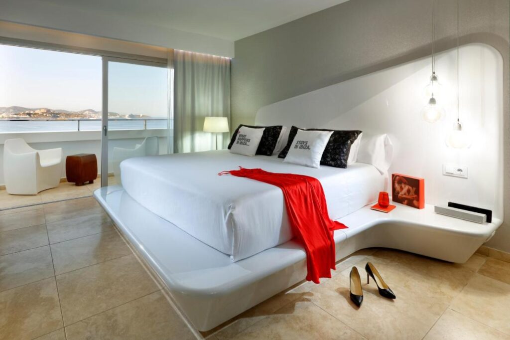 Hotel Ushuaia Ibiza Beach