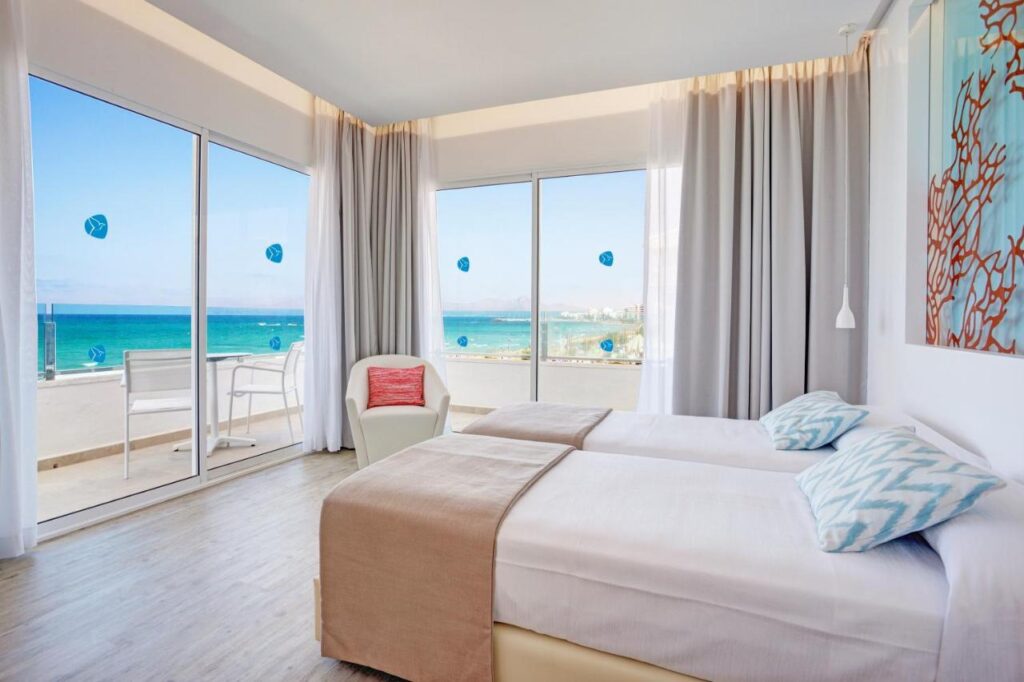 The Sea by Grupotel