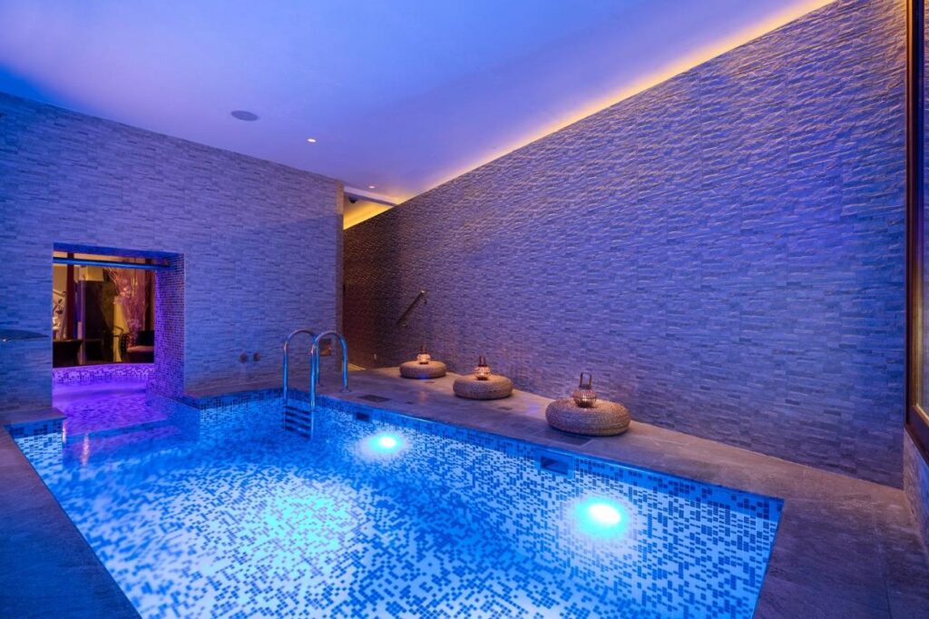 Hotel KINGS COURT