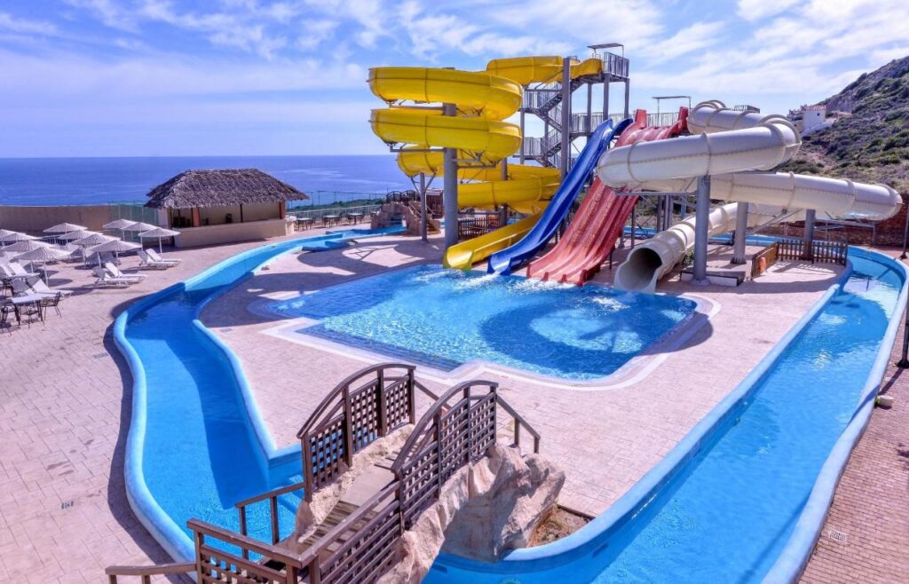 Hotel The Village Resort & Waterpark