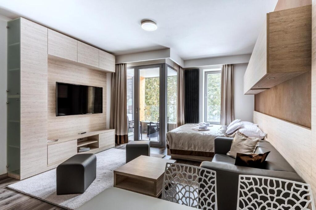 HOTEL PECR WELL