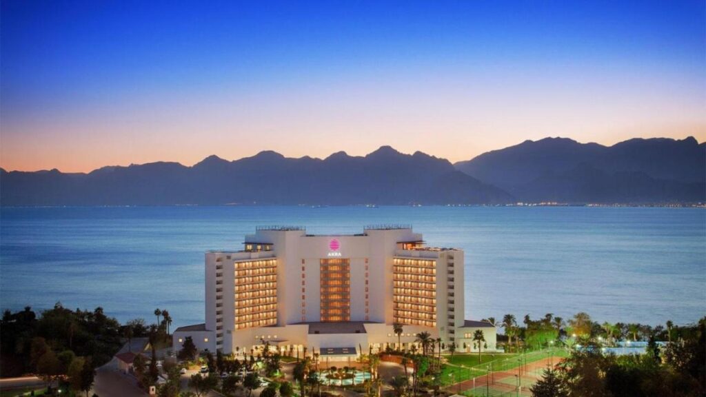 Hotel Akra