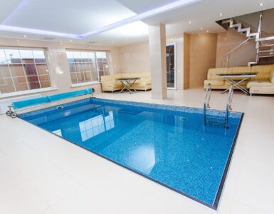 Hotel s bazénem na horách
