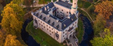Zamek Karpniki Schloss Fischbach