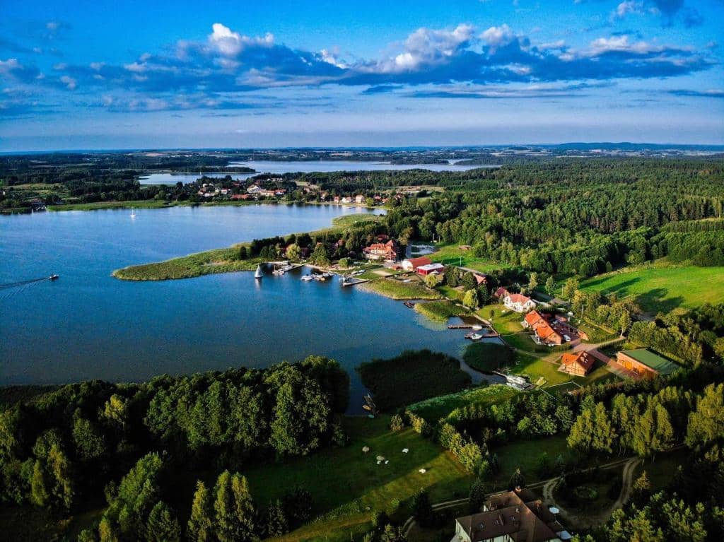 Hotel Ognisty Ptak u jezera Mamry