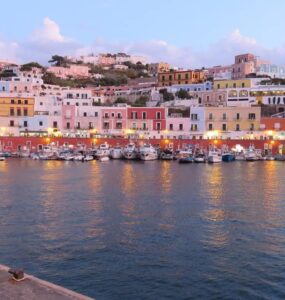 ostrov Ponza, Itálie
