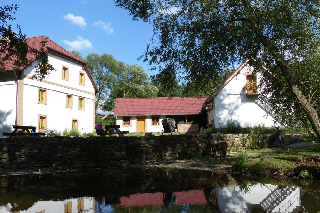 BioFarma Dolejší Mlýn