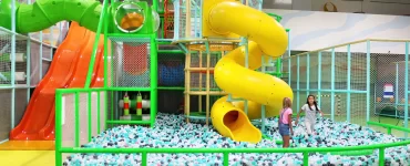 Rodinný zábavní park — Superland Praha