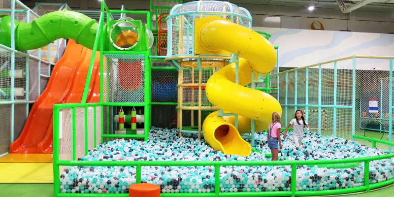 Rodinný zábavní park — Superland Praha