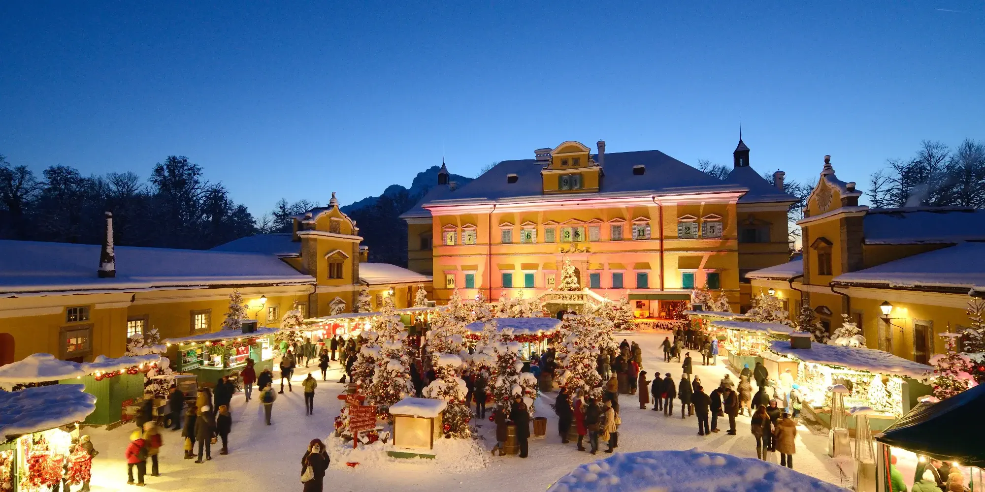 Hellbrunner Adventzauber u Salzburgu