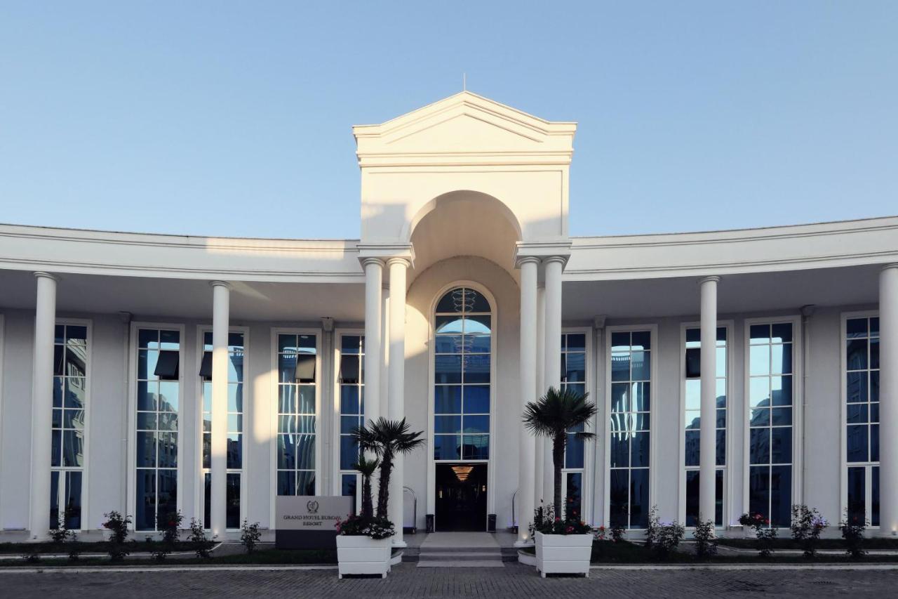 Areál Velipoja Grand Europa Resort u severního pobřeží Albánie
